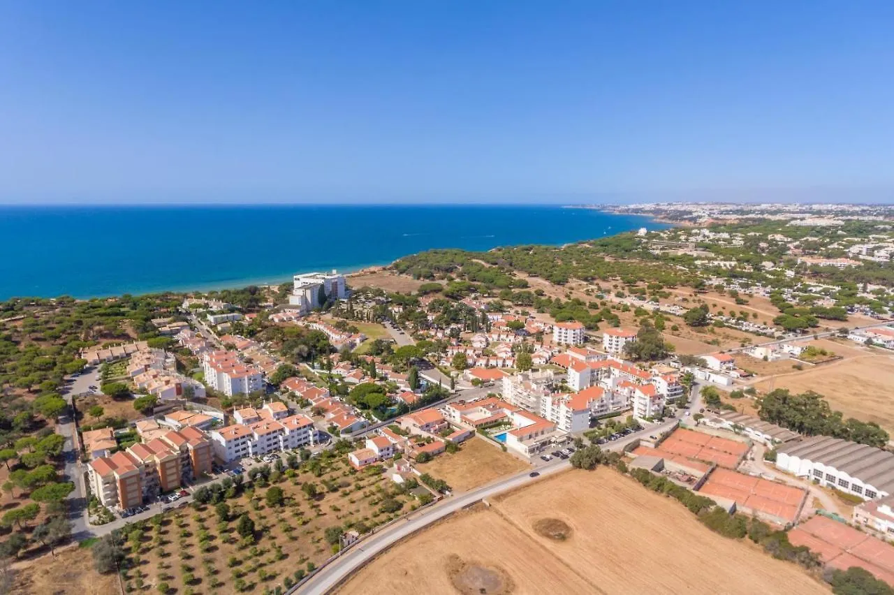 #083 Balcony With Ac, Garden View 5Min Beach Albufeira Apartment
